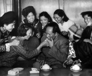 麻花腾不抽烟 李艳红不抽烟 马云不抽烟