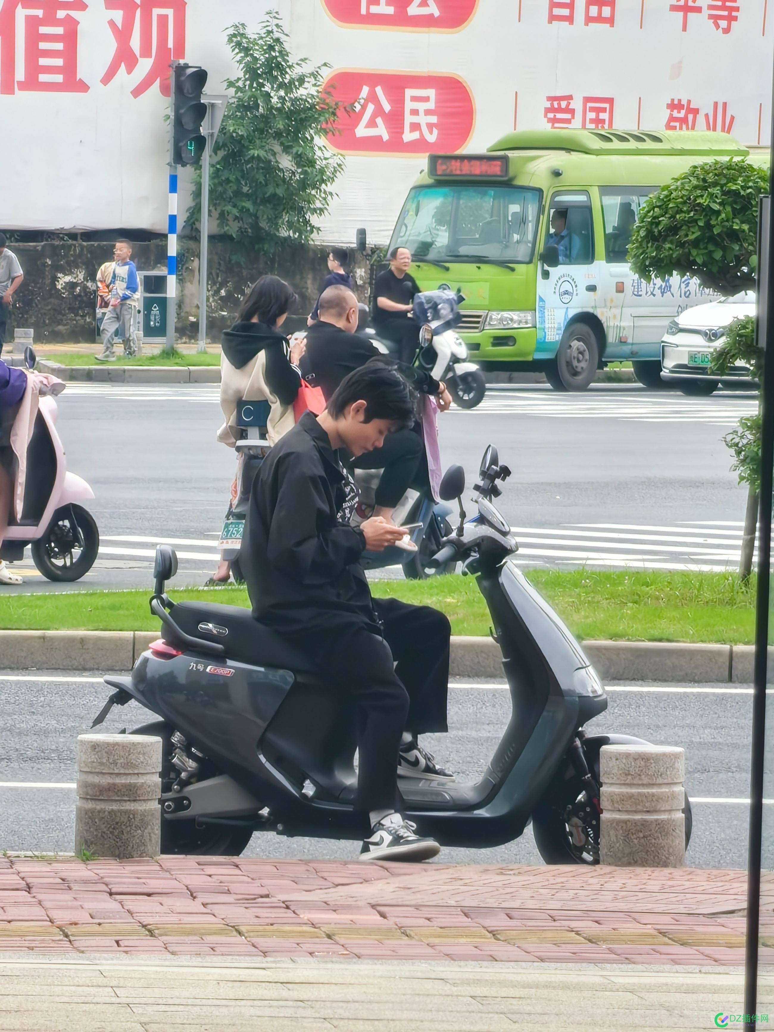 帮我推荐下电车品牌 电车品牌,九号,上下班通勤,代步