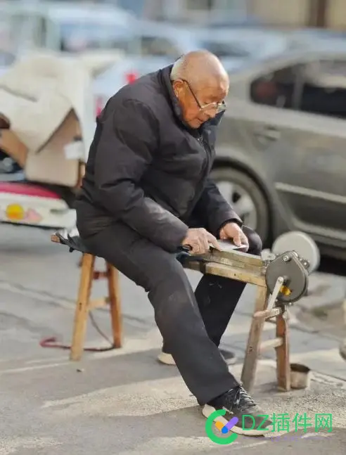 我感觉现在做站和一个行当极其相似 在做,一个,行当