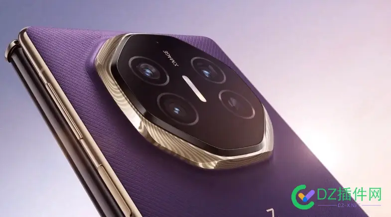 华为三折叠Mate XTs非凡大师明天开售：售价17999元起 