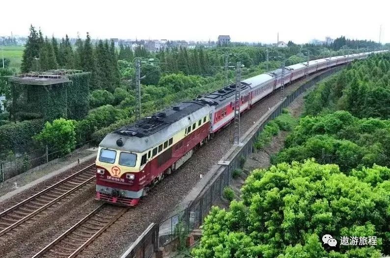 纯玩 一路向北北戴河+南戴河+山海关+承德避暑山庄+坝上草原+鸽子窝+仙螺岛+小布达拉宫+金莲川草原+大汗行宫深度纯玩双卧7日游5389 作者: 来源: 发布时间:2023-8-5 05:57