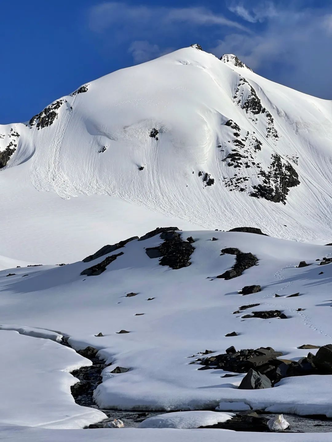 乌库楚,川西小众技术型雪山1109 作者: 来源: 发布时间:2023-8-9 15:24